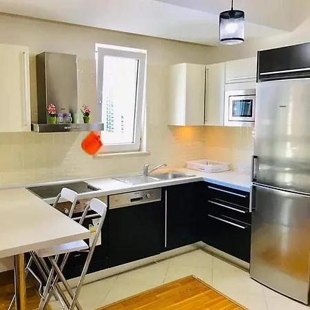 Aparthotel 2+1 Akkoza For Rent مجمع الاكوزا السياحي بهشه شاهير Istanbul